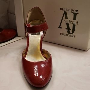Built For Valenci Comfort shoes
